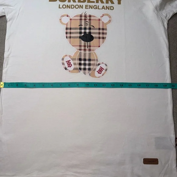 Burberry White and Gold Logo T-Shirt - Picture 4 of 15